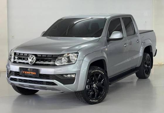 VOLKSWAGEN AMAROK 3.0 V6 TDI DIESEL COMFORTLINE CD 4MOTION AUTOMÁTICO